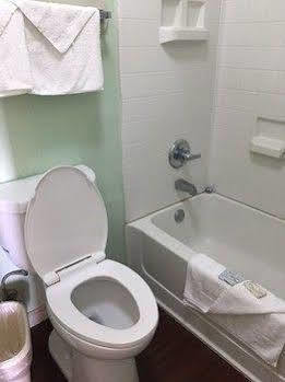 Coachway Inn Luling Dış mekan fotoğraf